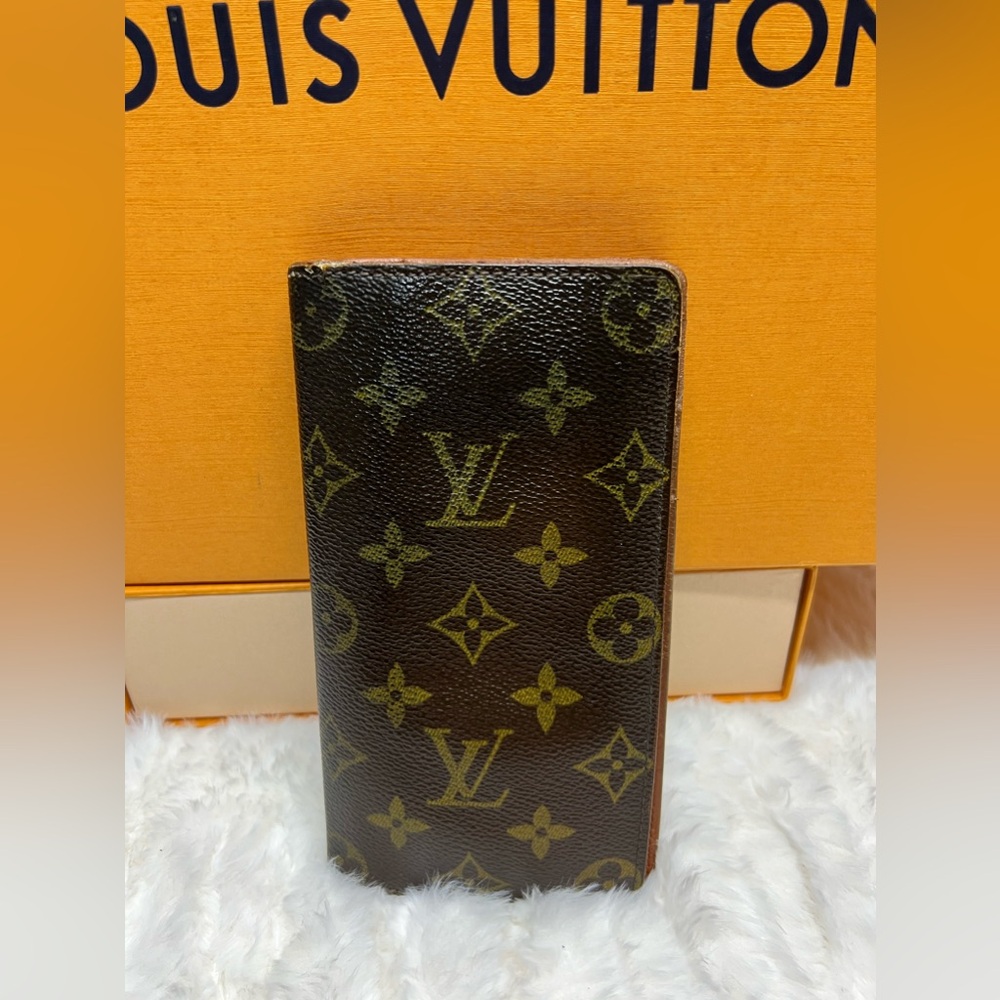 Louis Vuitton Monogram Canvas Compact Wallet-CT0961